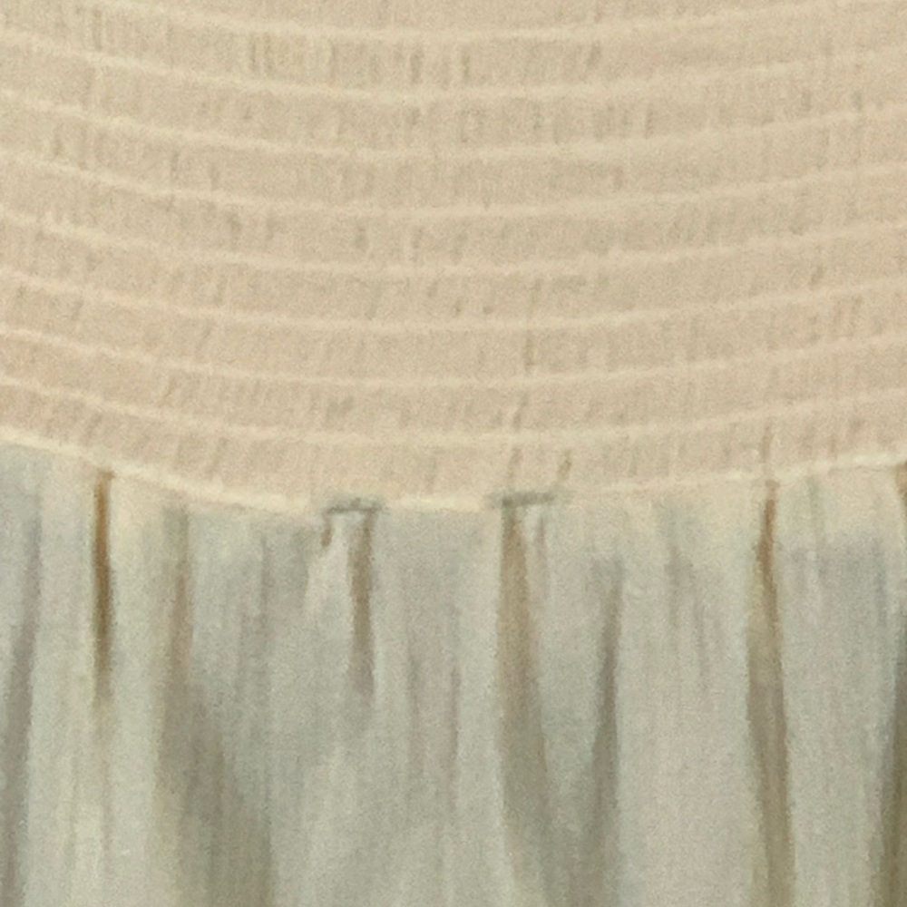 Forgotten Grace 100% Rayon Short Ruffle Sleeve Cream Ivory Blouse - Large - Picture 5 of 6